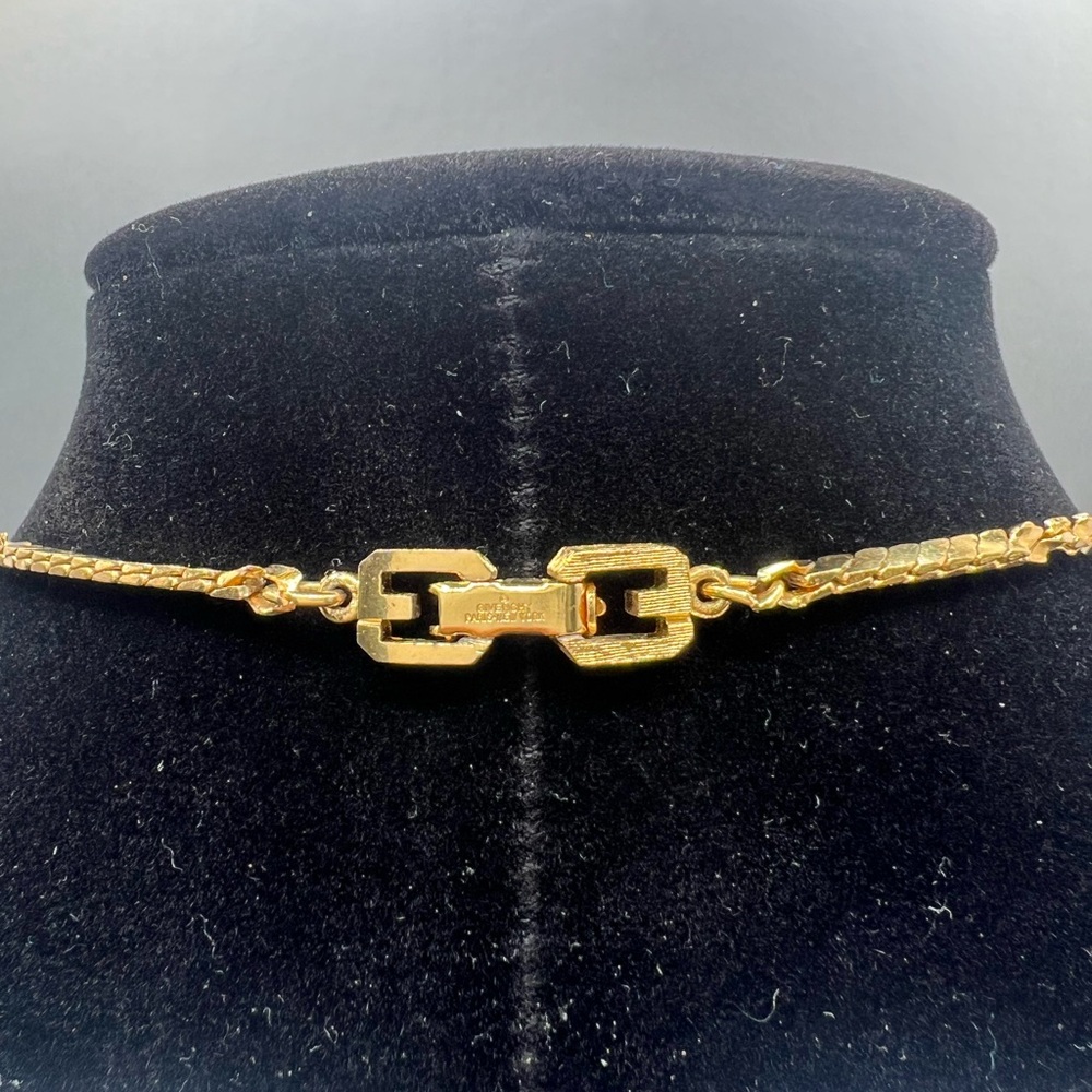 Givenchy Long Rope style Chain - Picture 5 of 6